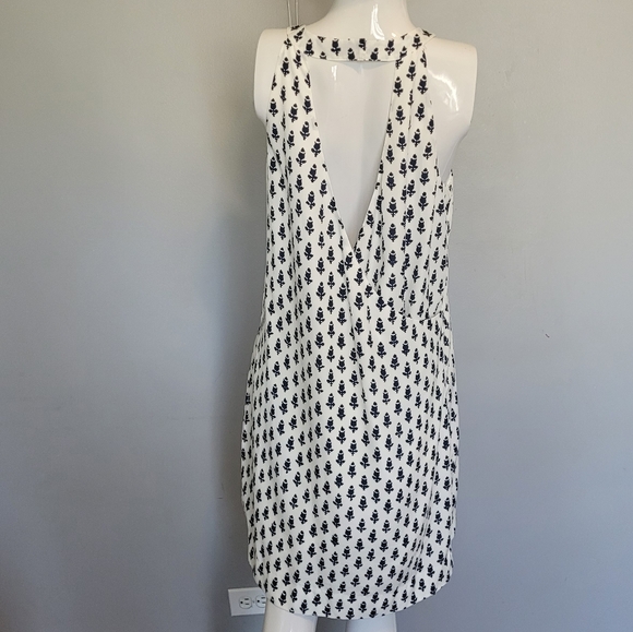 J Crew Silk Swoop Dress in Thistle Print, VGUC, Size 4 - Picture 4 of 9